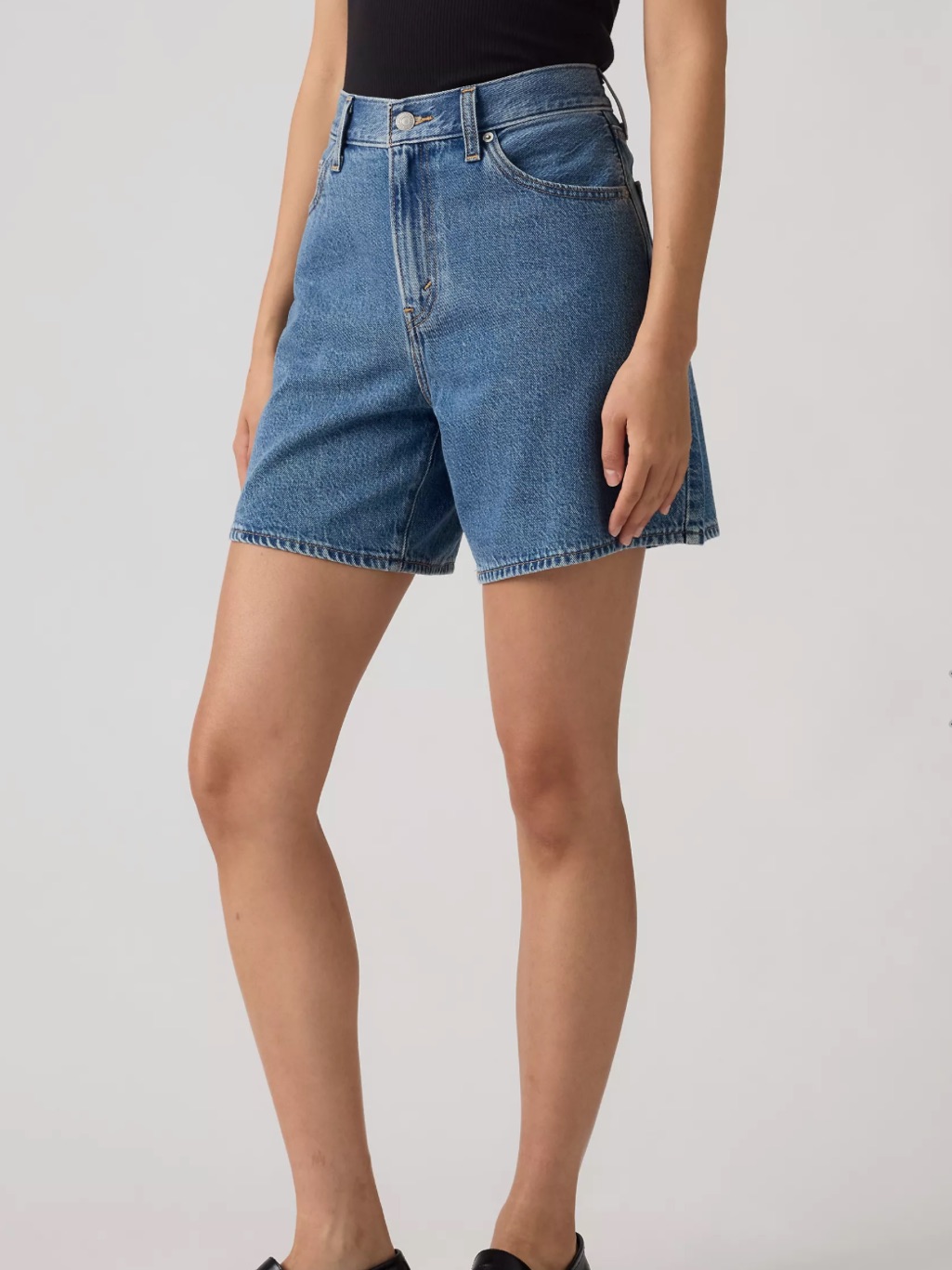 Levi High Rise Baggy Lightweight Women's Shorts - Medium Wash - 30